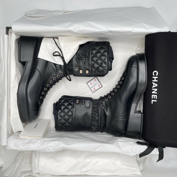 ❌❌SOLD Chanel NIB Black Flying Combat Military Lace Up Leather CC Logo Boots - Picture 9 of 13